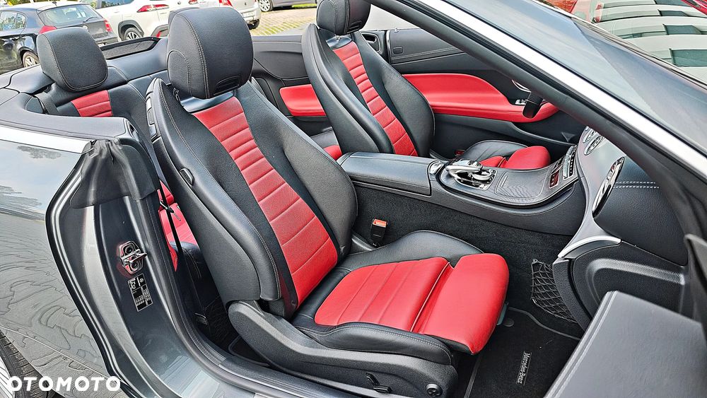 Mercedes-Benz Klasa E 200 4-Matic 9G-TRONIC - 22