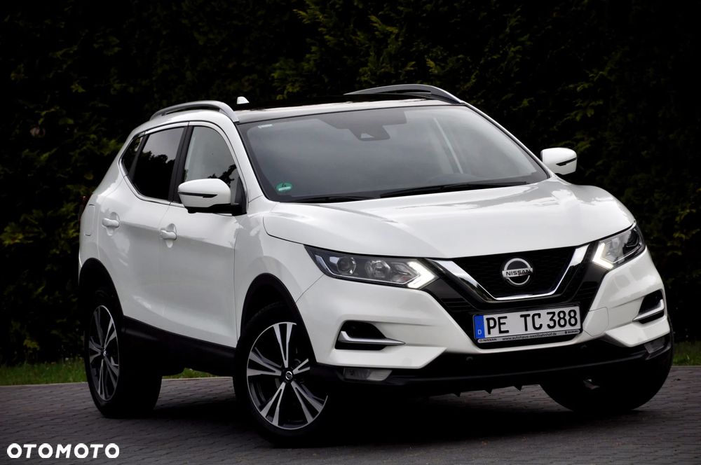 Nissan Qashqai 1.3 DIG-T AKARI - 10