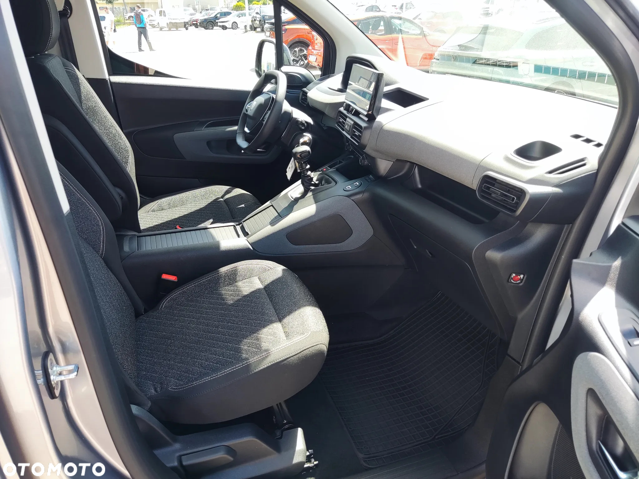 Peugeot Rifter 1.5 BlueHDI Allure S&S - 10