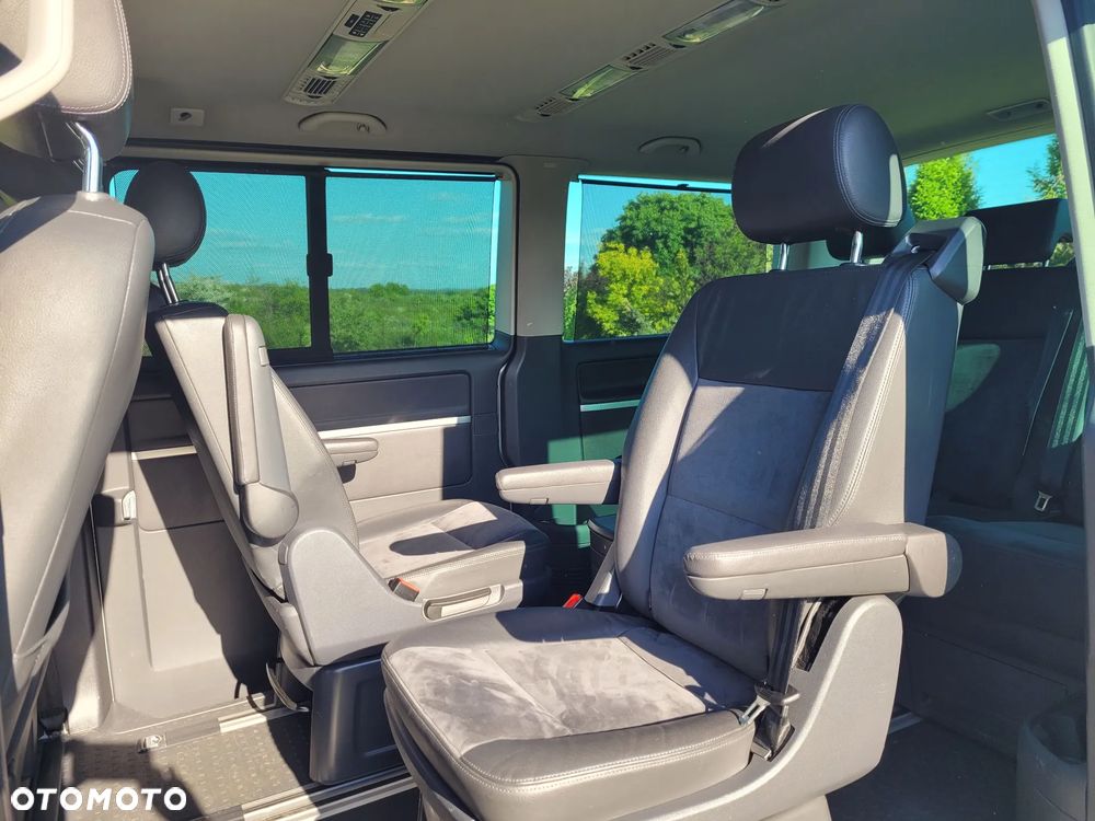 Volkswagen Multivan - 19