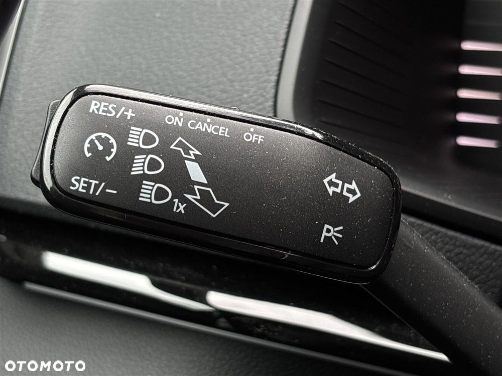 Skoda Karoq 1.5 TSI ACT Sportline DSG - 24