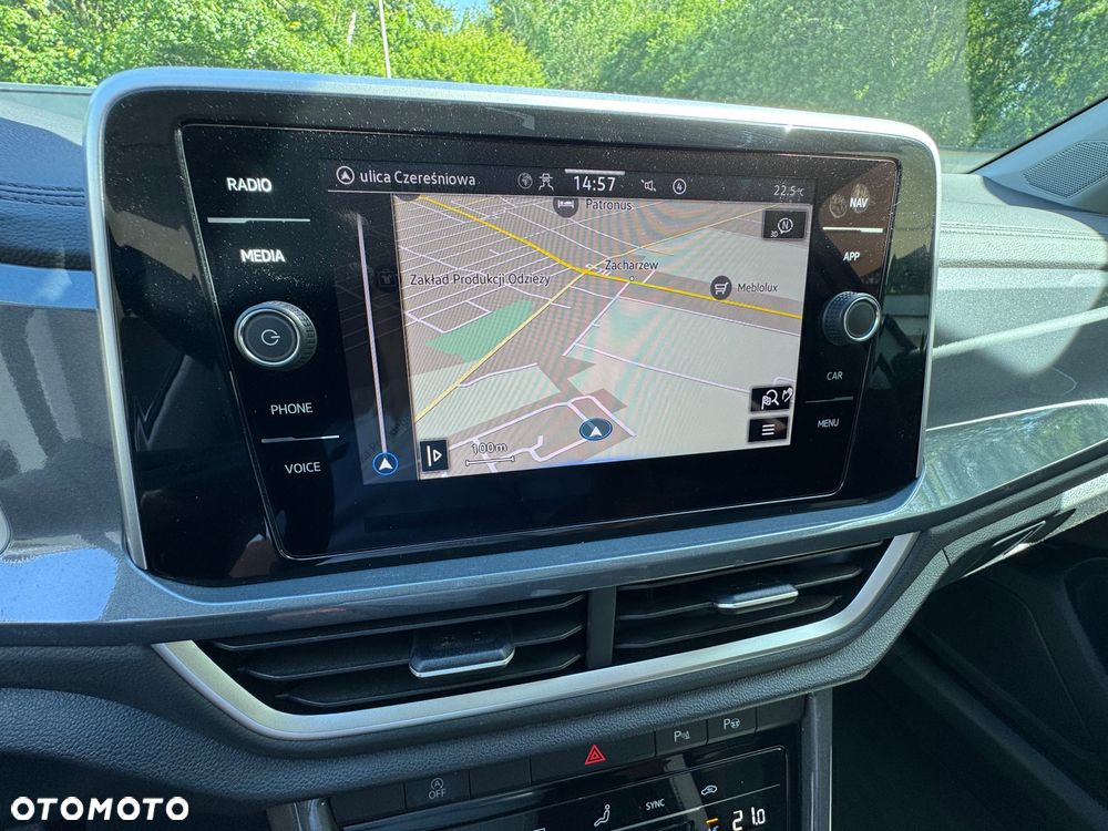 Volkswagen T-Roc - 18
