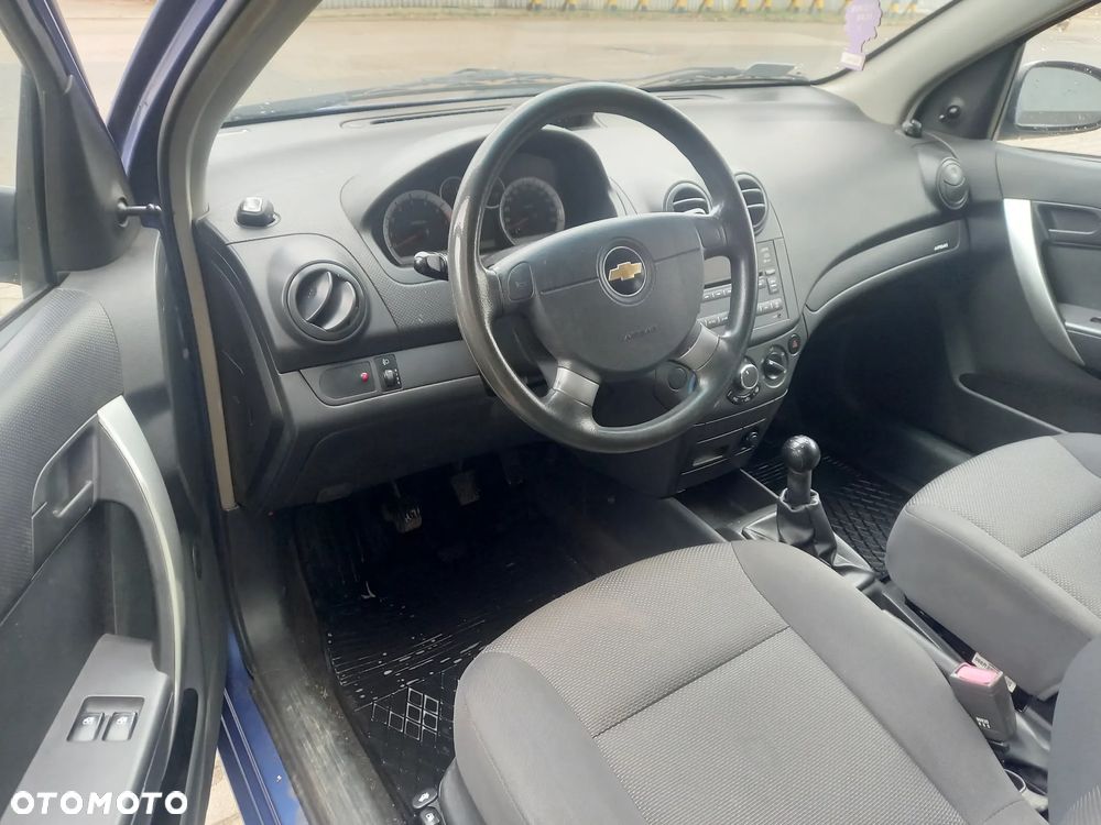 Chevrolet Aveo 1.2 16V Base (air4) - 8