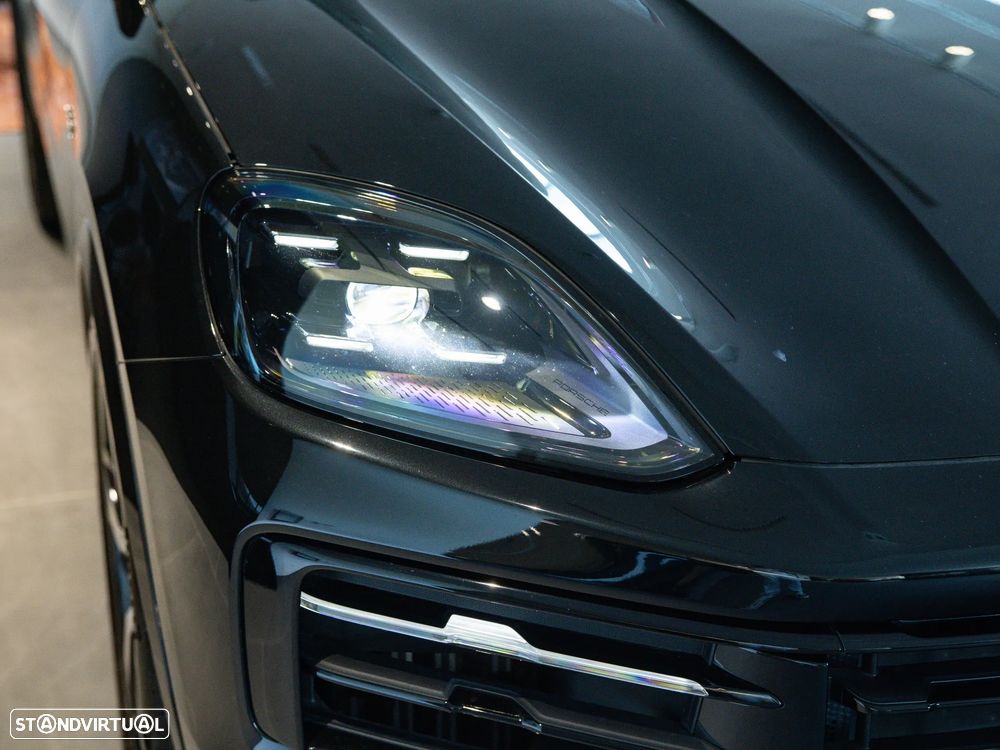 Porsche Cayenne Coupé E-Hybrid - 14
