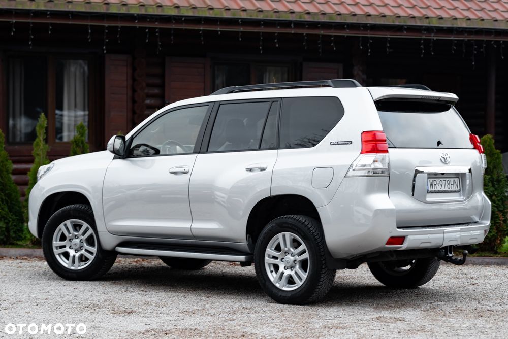 Toyota Land Cruiser LC 3.0 D-4D Premium 7os - 10