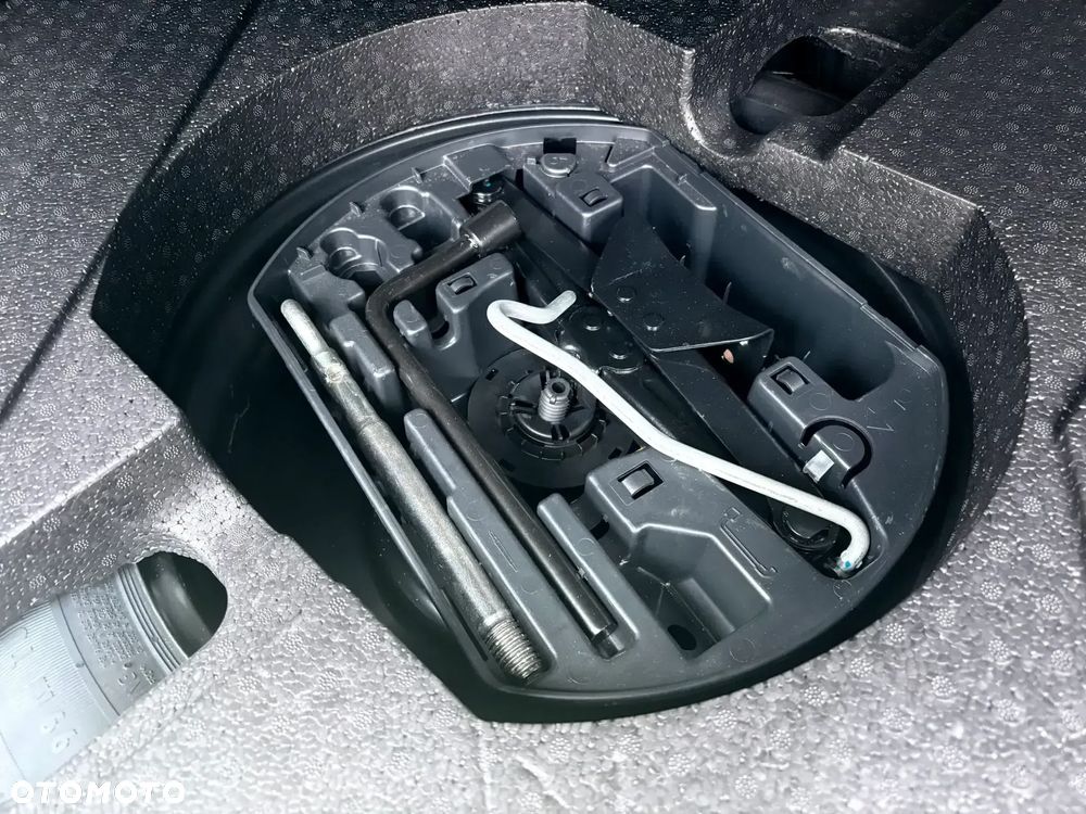 Peugeot 308 1.2 PureTech GPF GT Pack S&S EAT8 - 26