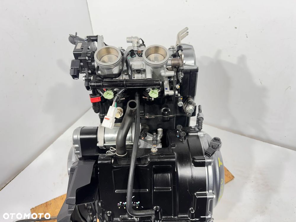 Silnik  Kawasaki Z650   Z 650   16-19R  14Dni GW - 7