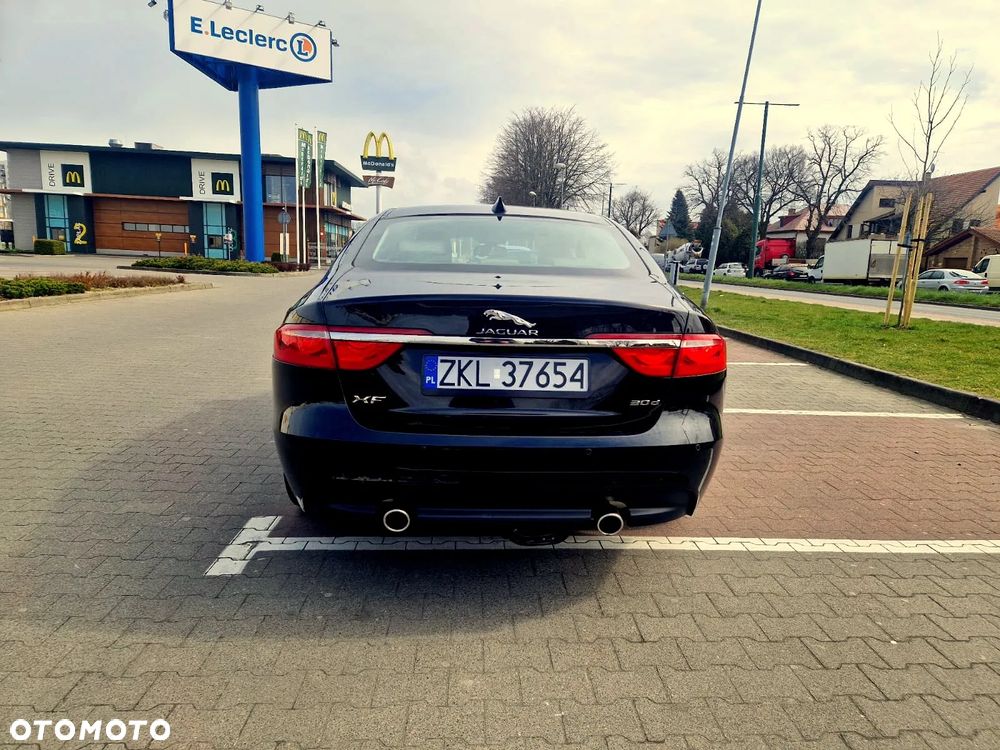 Jaguar XF 3.0 TDV6 Portfolio - 13