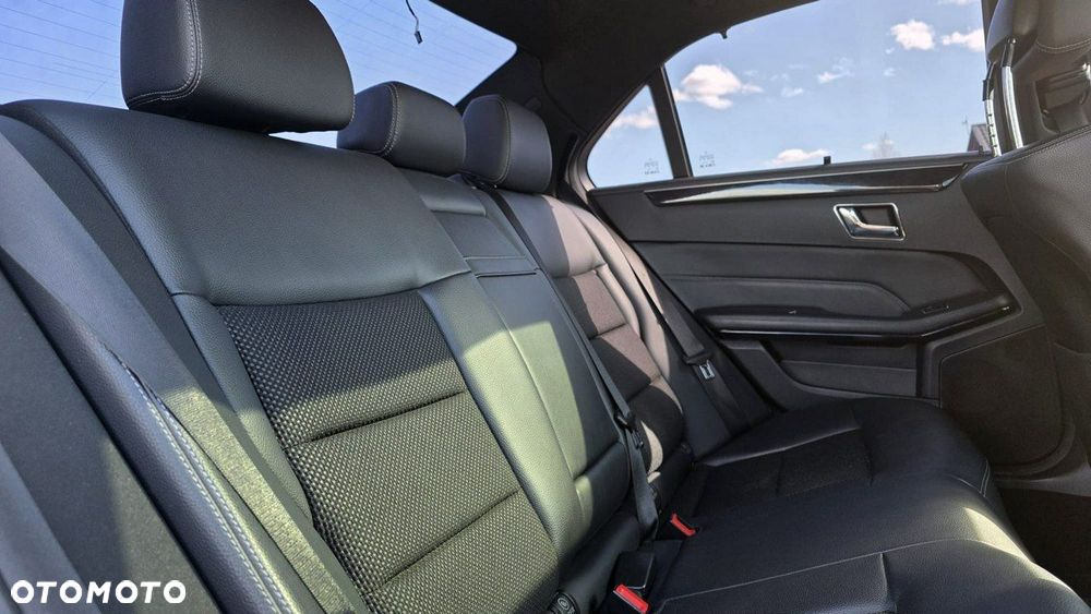 Mercedes-Benz Klasa E - 16