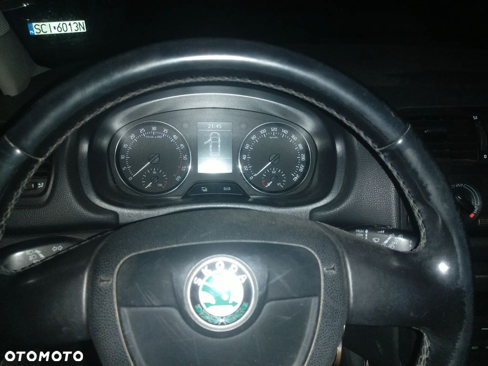 Skoda Roomster 1.6 TDI DPF Noire - 7