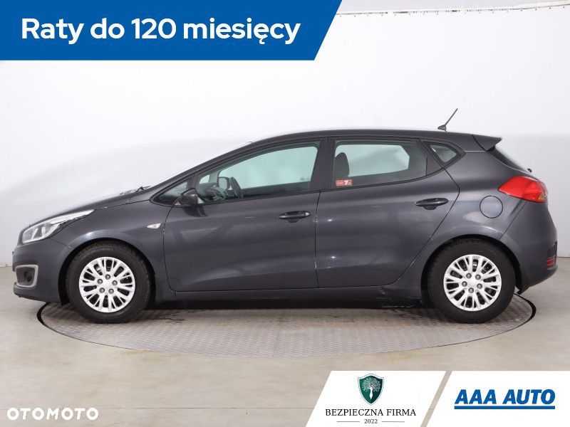 Kia Ceed - 4