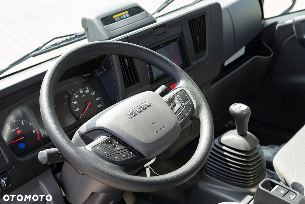 Isuzu M27H - 30