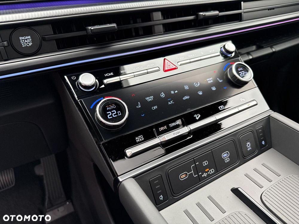 Hyundai Santa Fe 1.6 T-GDI HEV Calligraphy 4WD 6os - 17