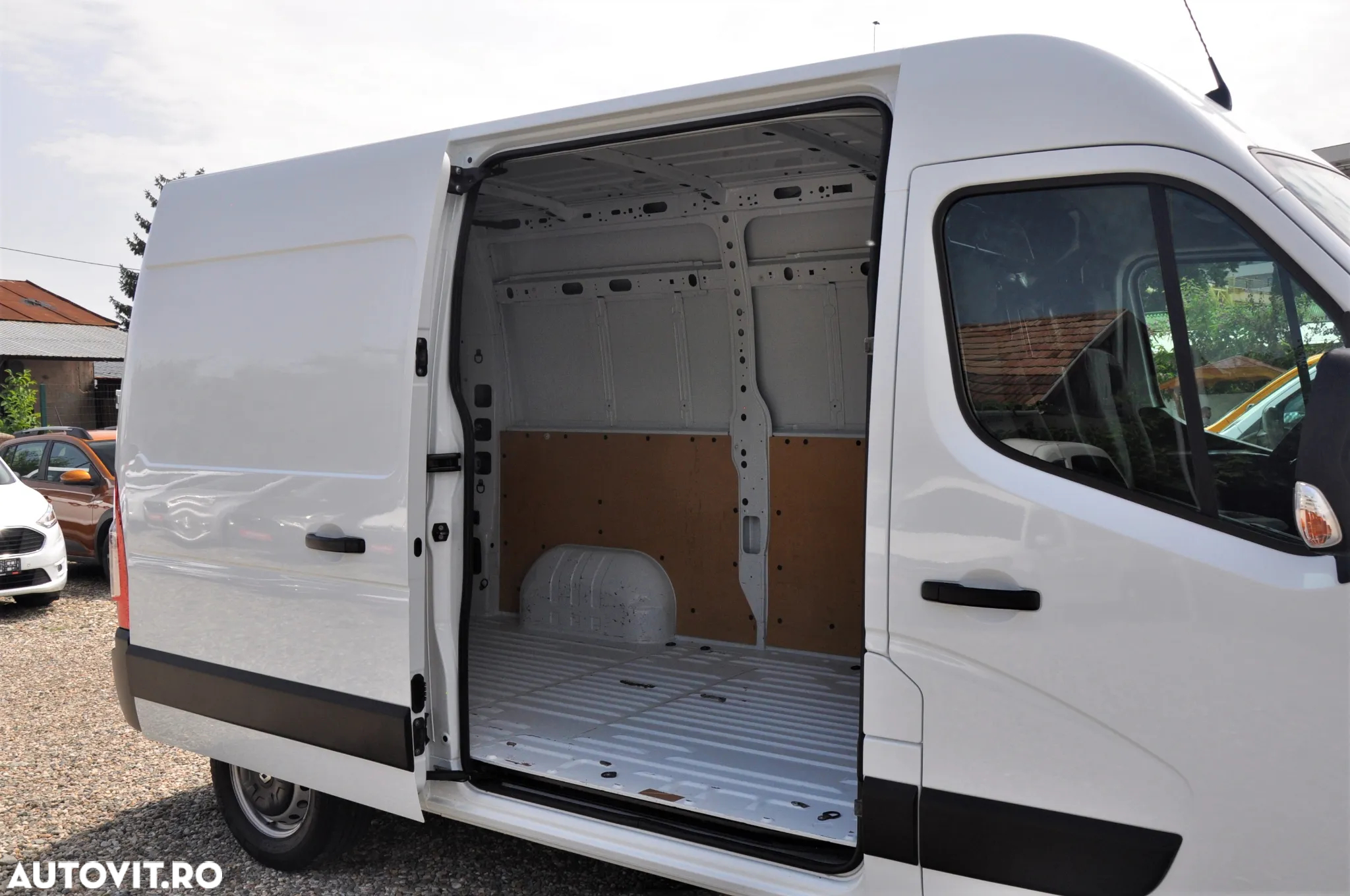 Renault Master L2H2 Furgon - 12