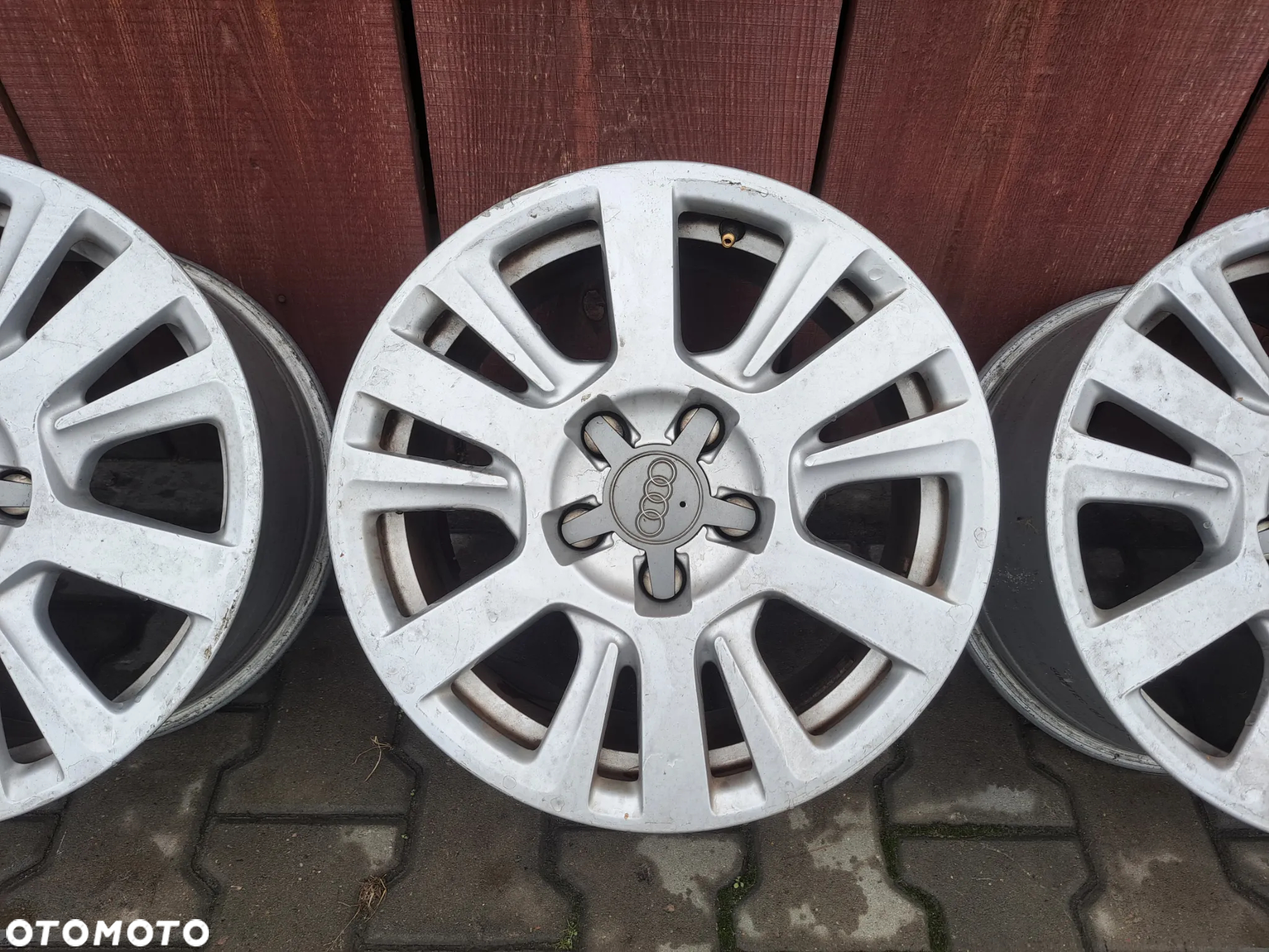 Felgi aluminiowe AUDI 7J/16" 5x112 ET42 55mm - 6