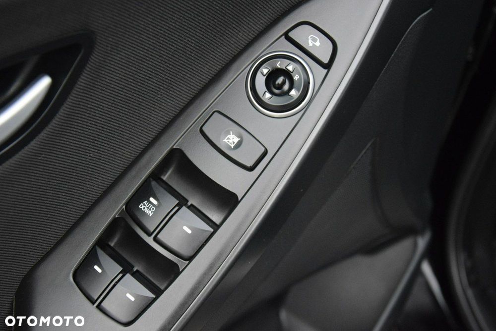 Hyundai i30 blue 1.4 Style - 31