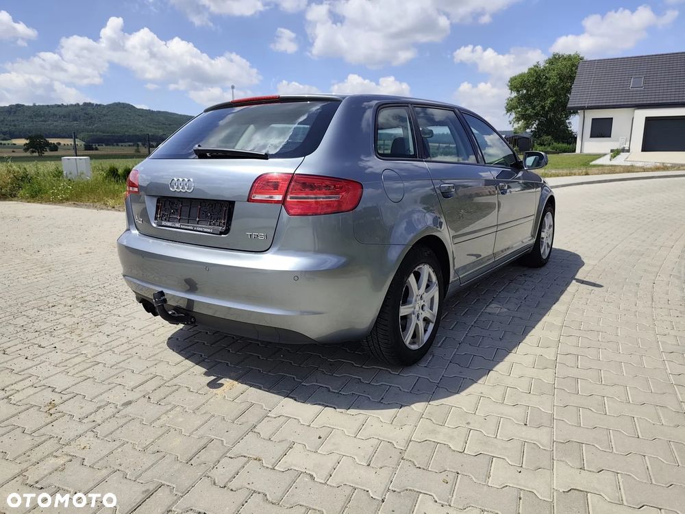 Audi A3 Sportback 1.8 TFSI Attraction S tronic - 6