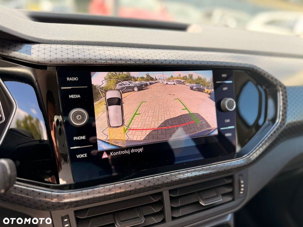 Volkswagen T-Cross - 14