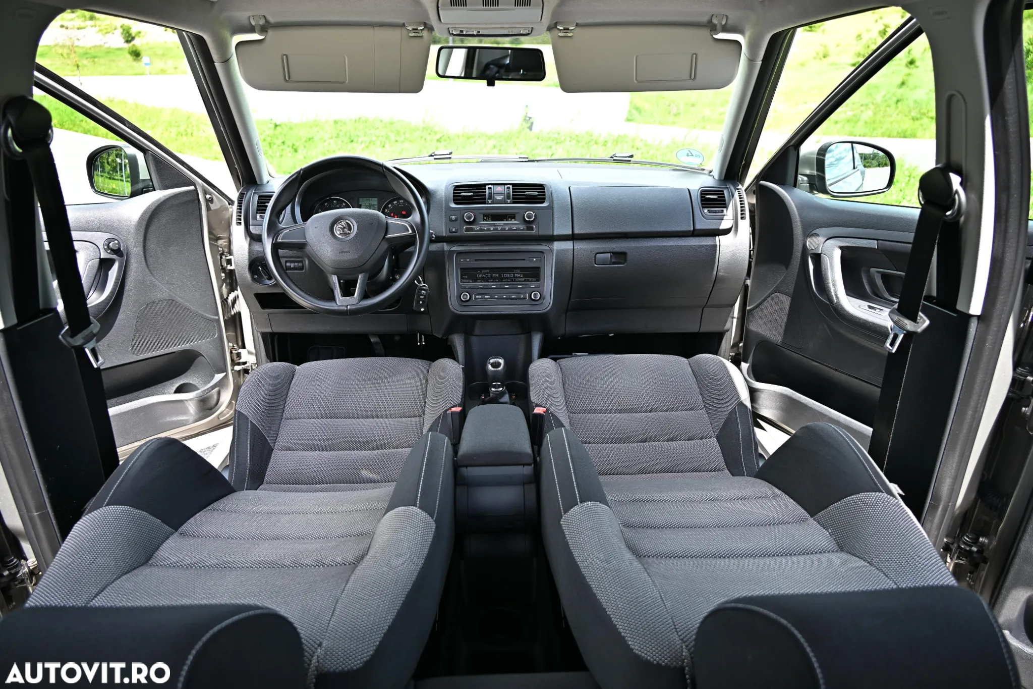 Skoda Fabia 1.2 TSI Scout - 27