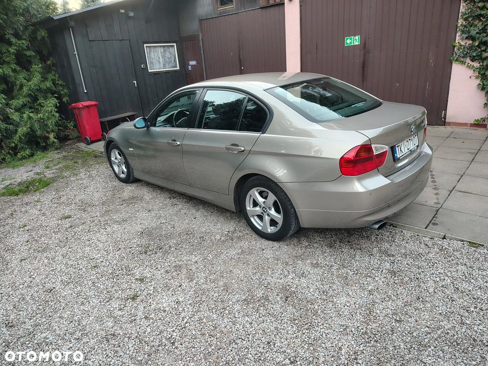 BMW Seria 3 2008 photo 4