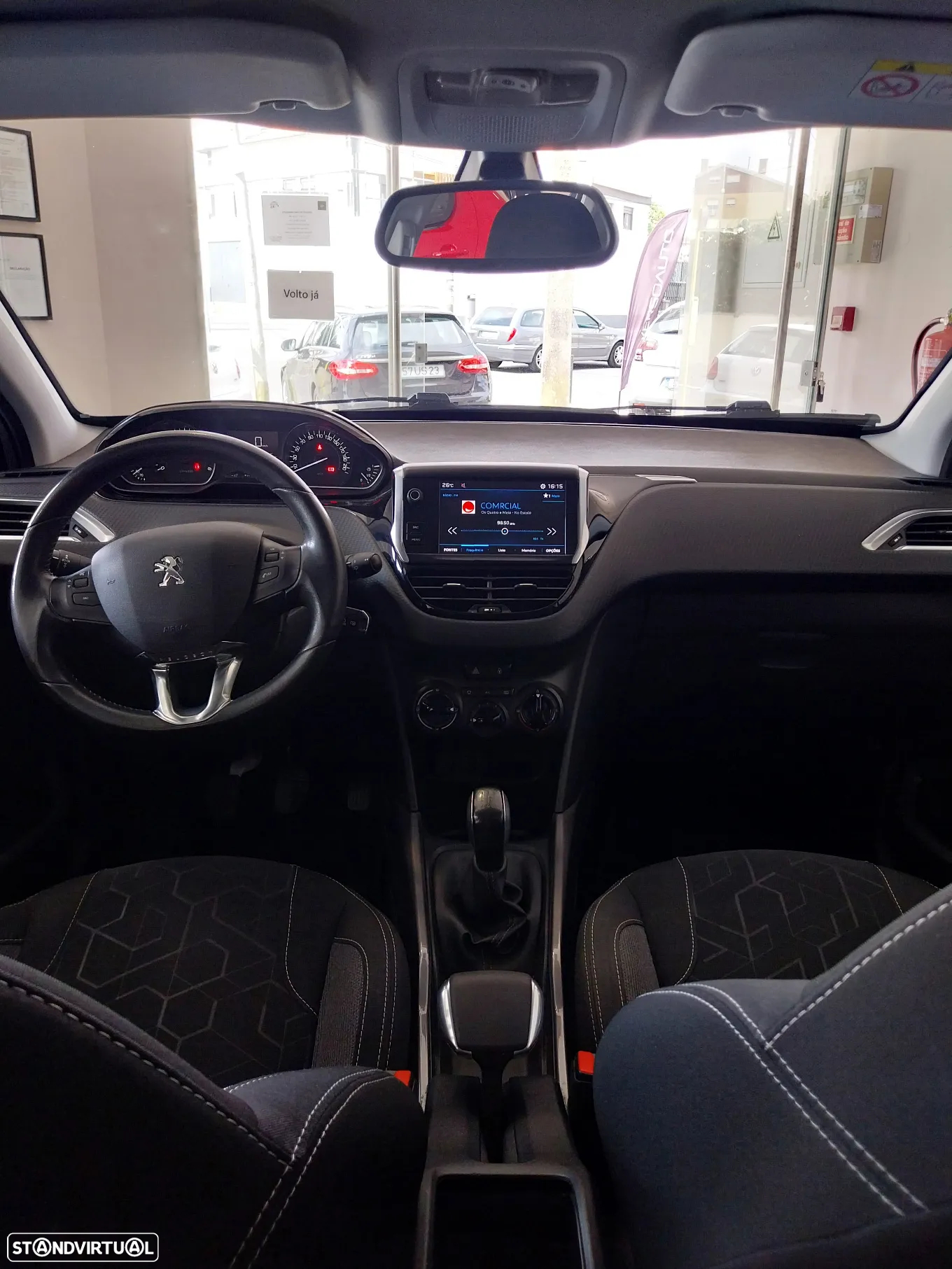 Peugeot 2008 1.6 BlueHDi Style - 16