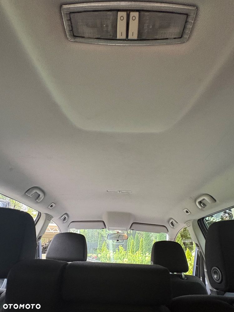 Opel Zafira - 20