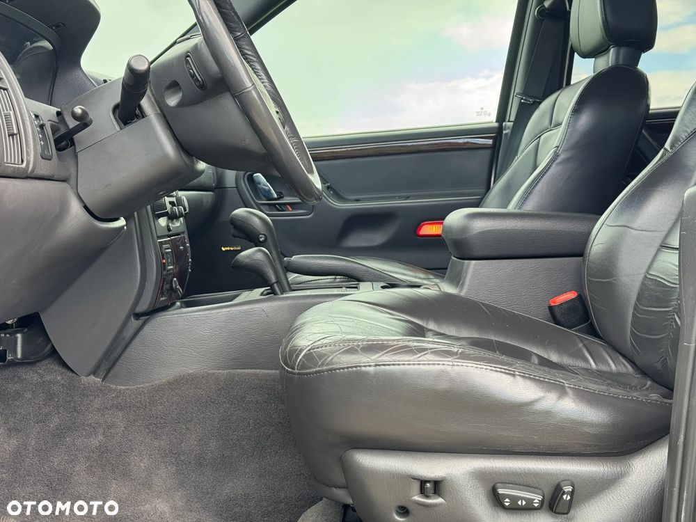 Jeep Grand Cherokee 4.7 Limited - 23