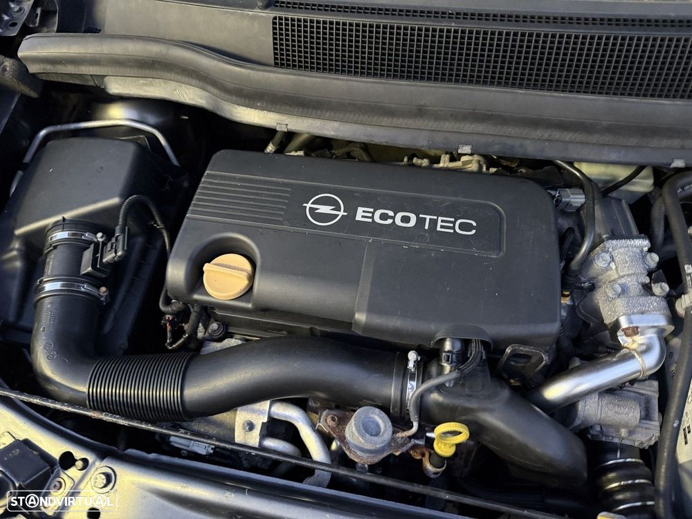 Opel Zafira 1.7 CDTI ecoFLEX — fotografia 19