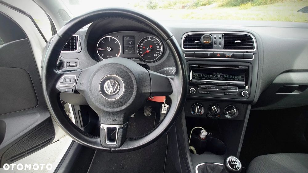 Volkswagen Polo - 9