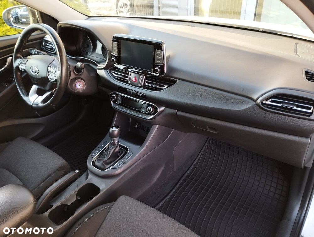 Hyundai i30 1.5 T-GDI 48V Smart DCT - 10