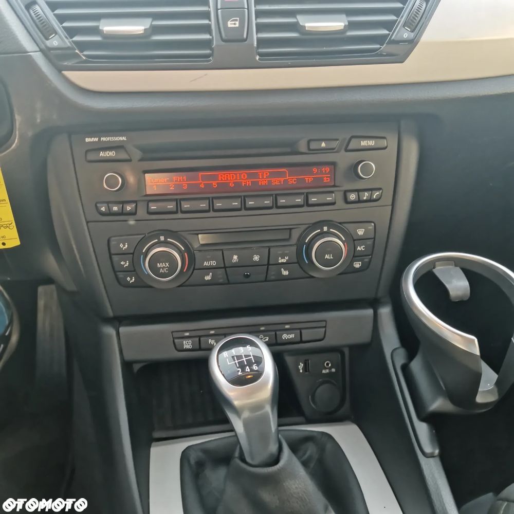BMW X1 xDrive18d xLine - 9