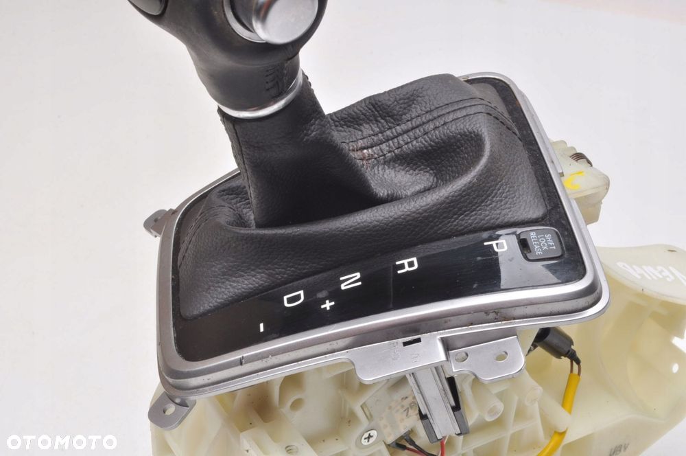 KIA VENGA WYBIERAK LEWAREK SKRZYNI BIEGÓW LIFT UK 46700-XXXXX - 5