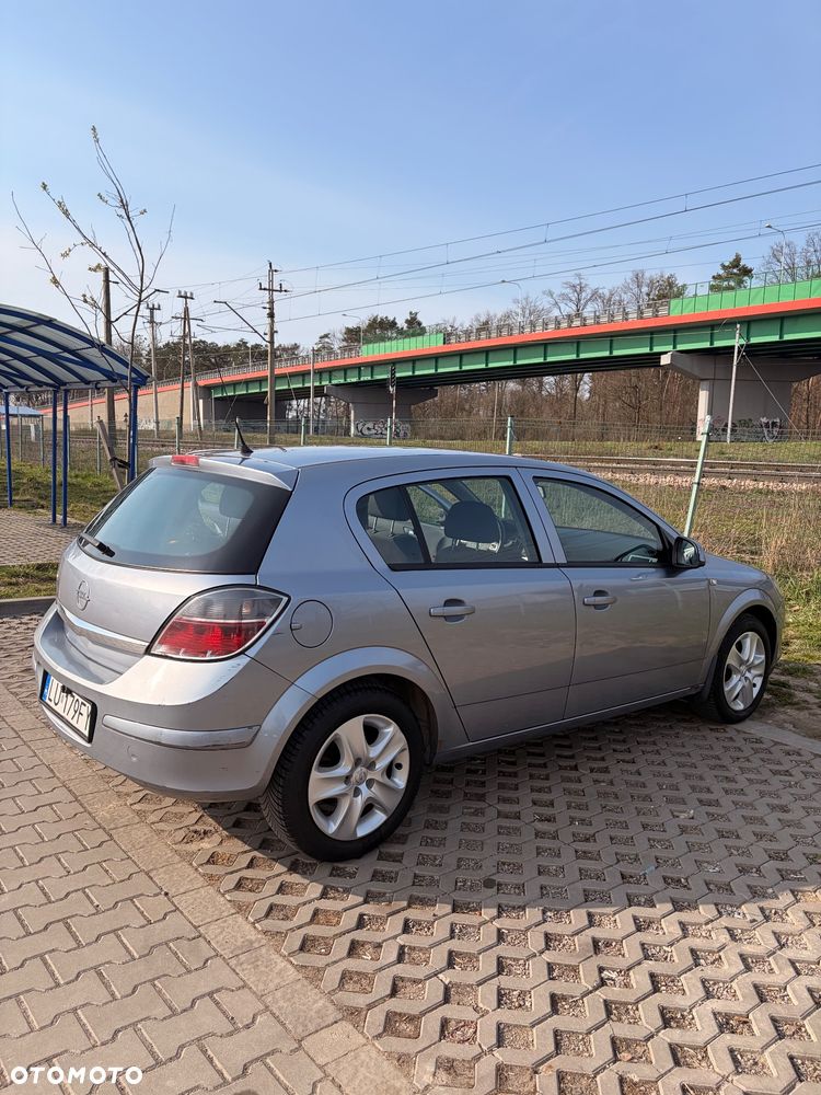 Opel Astra 1.6 - 5