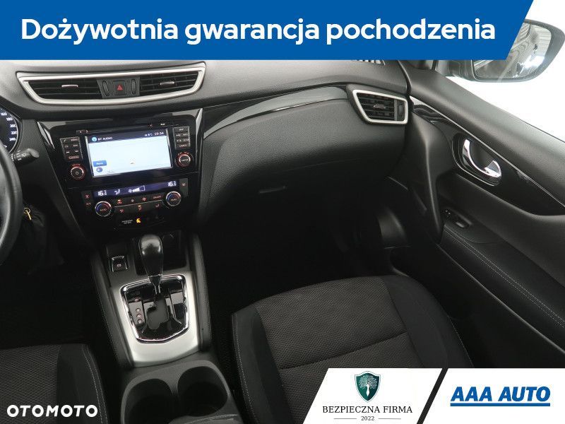 Nissan Qashqai - 10