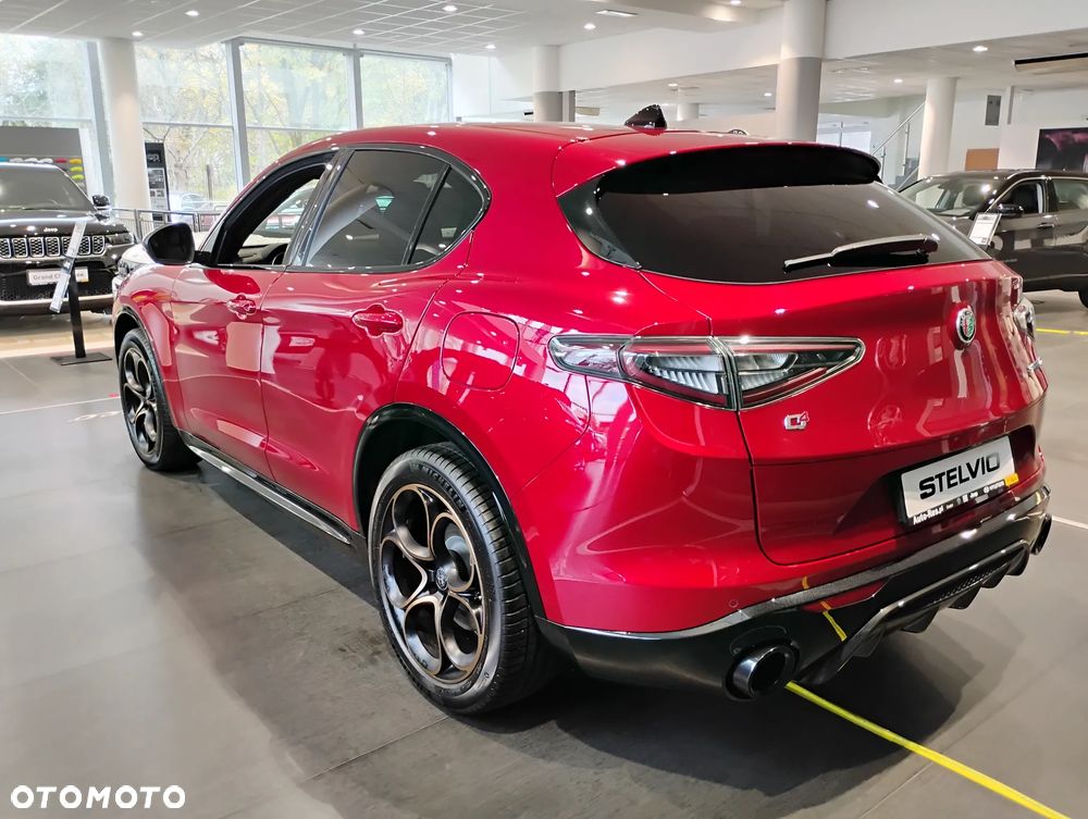 Alfa Romeo Stelvio 2.0 Turbo Intensa Q4 - 7