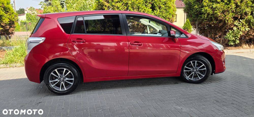 Toyota Verso 2.0 D-4D 5-Sitzer Executive - 19