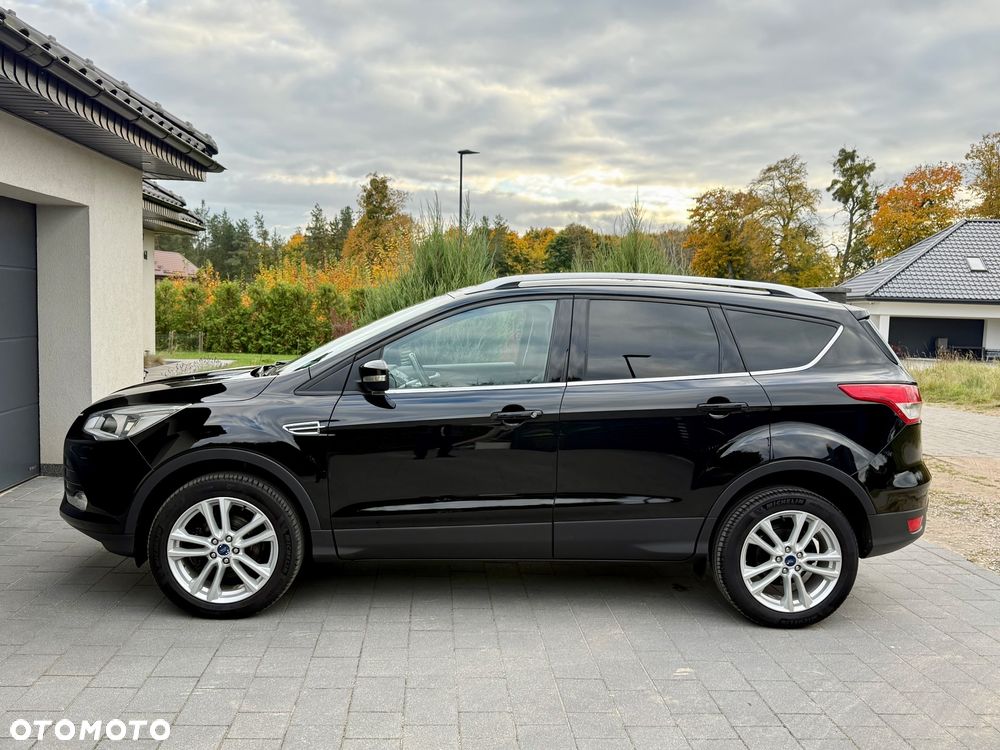 Ford Kuga 1.5 EcoBoost 2x4 Titanium - 4