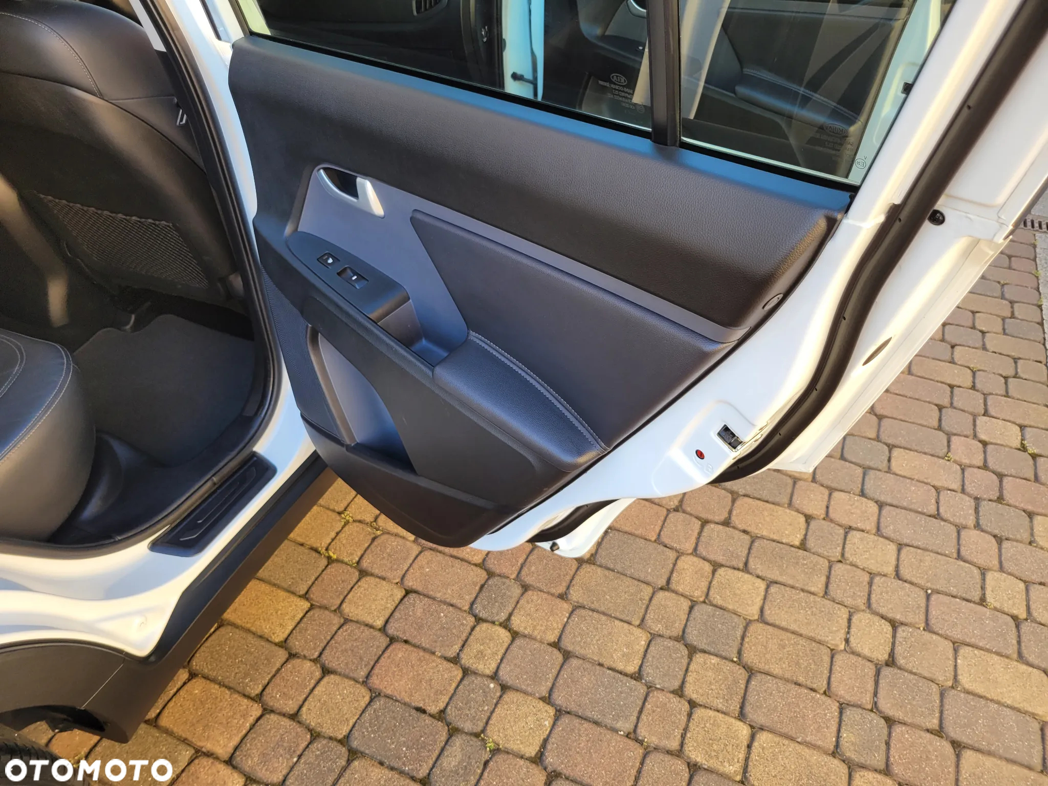 Kia Sportage 2.0 CRDI Business Line 4WD - 23