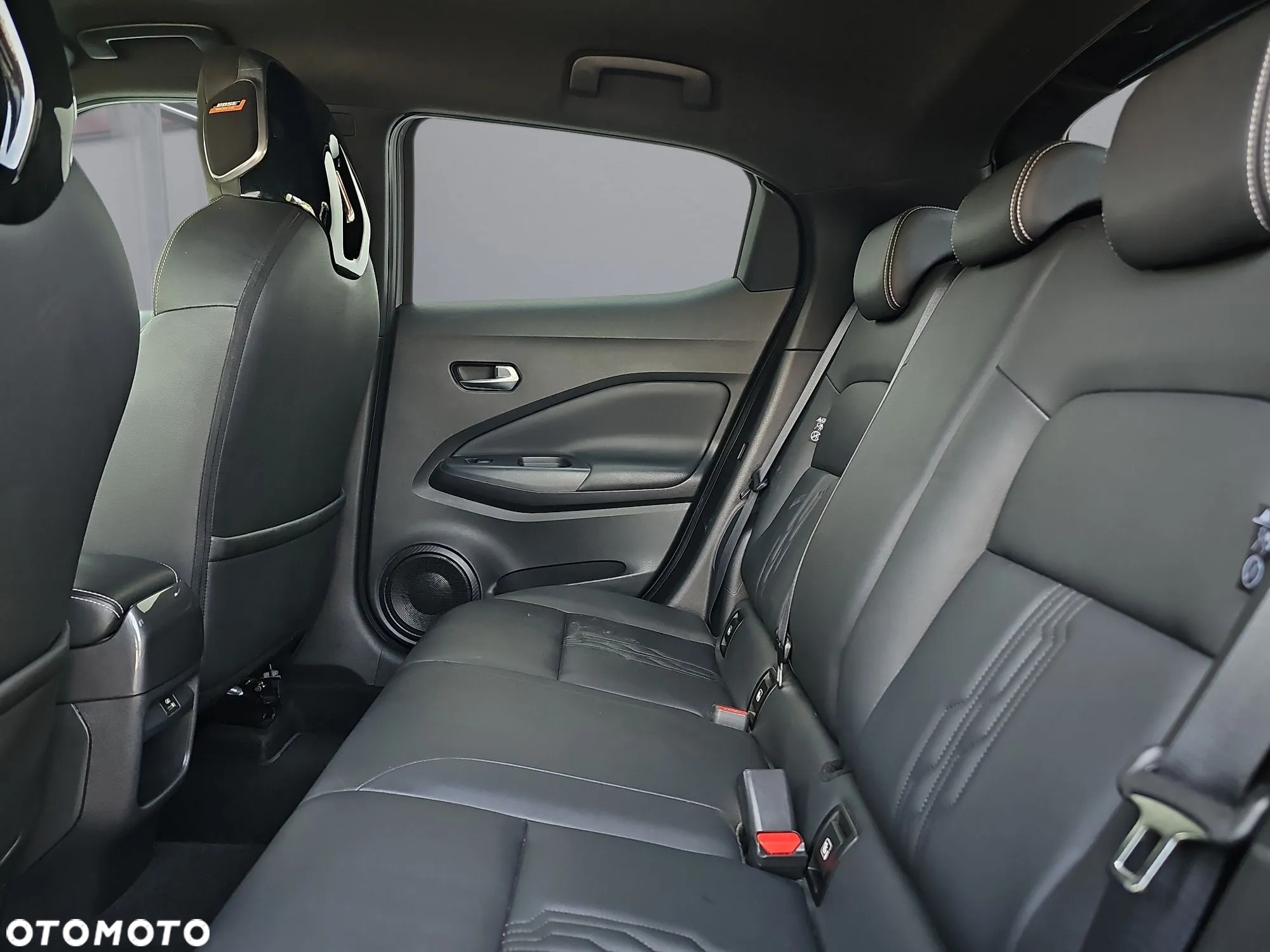 Nissan Juke 1.6 Hybrid Tekna AMT - 39