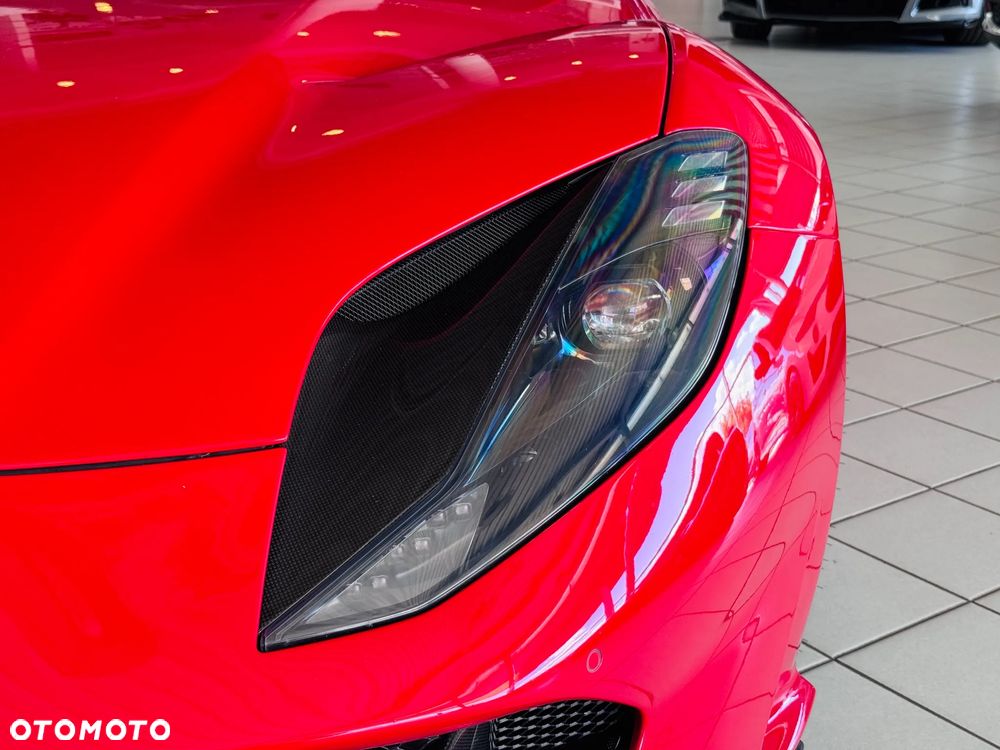 Ferrari 812 Superfast - 9
