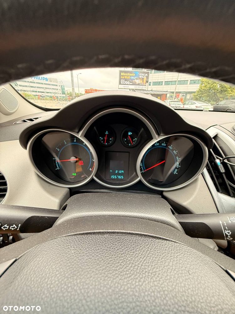 Chevrolet Cruze 1.6 LT - 2