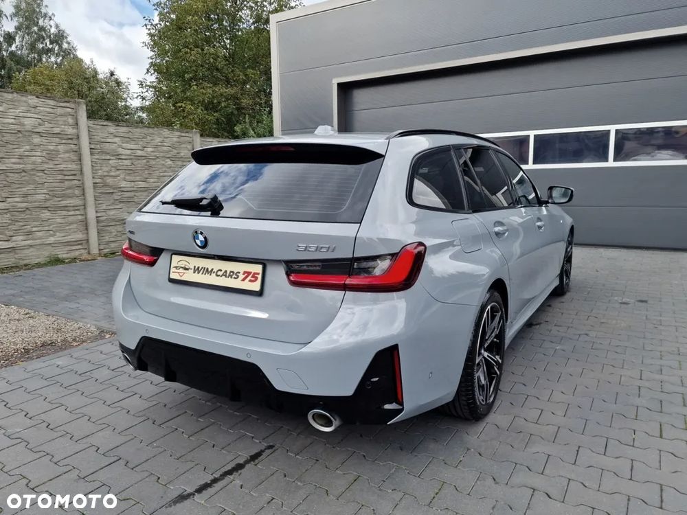 BMW Seria 3 330i xDrive M Sport - 14
