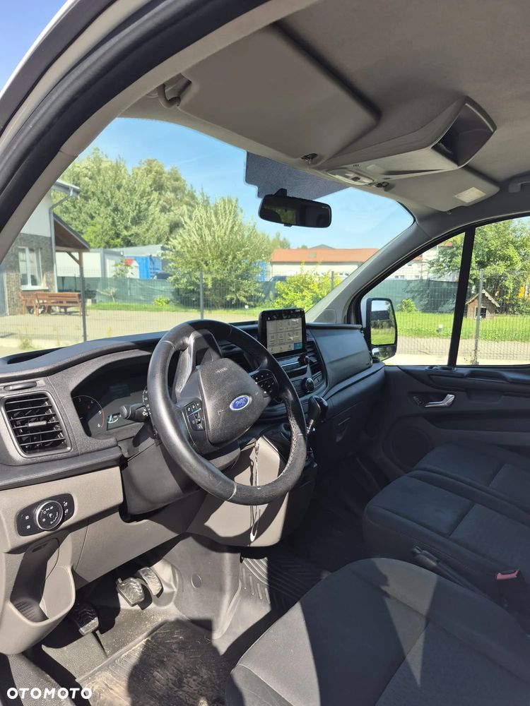 Ford Tourneo Custom - 5