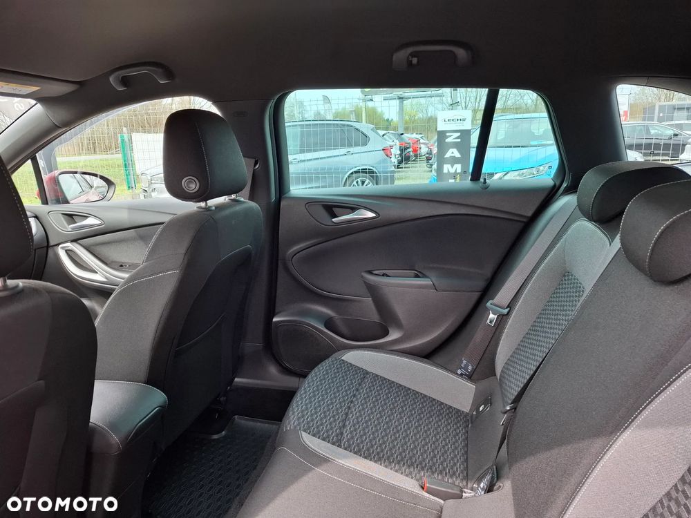 Opel Astra 1.2 T Edition S&S - 25