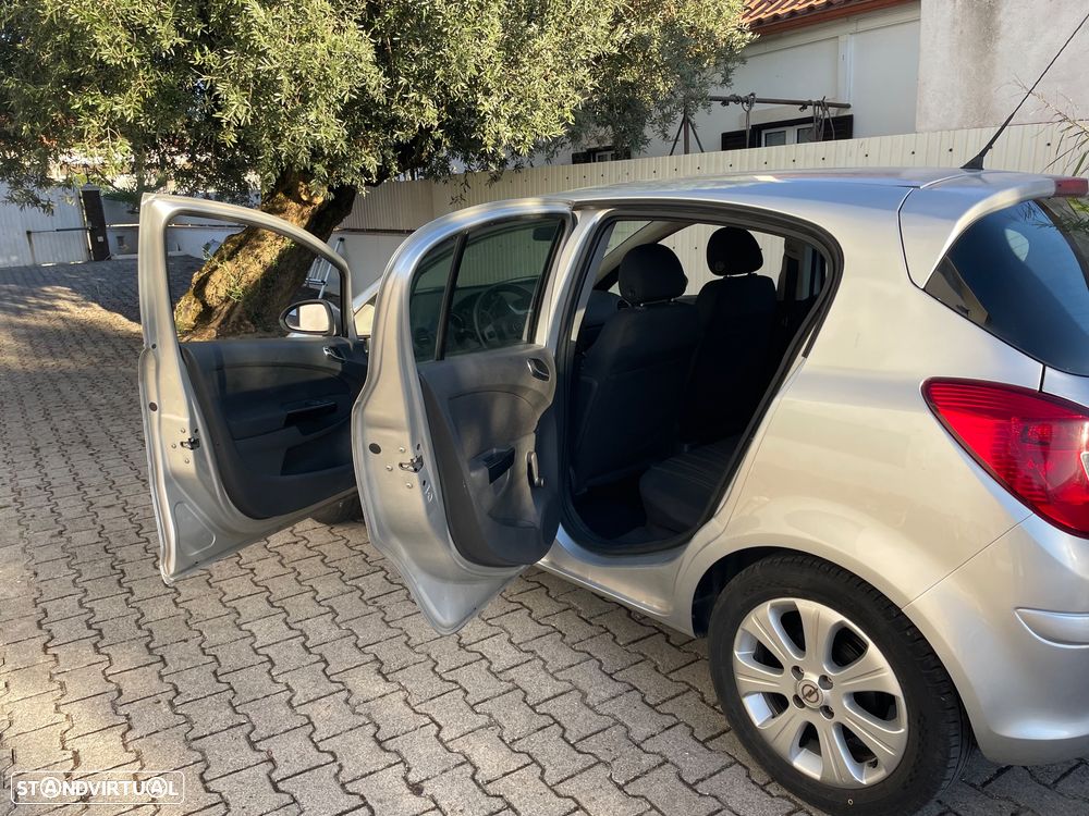 Opel Corsa - 8