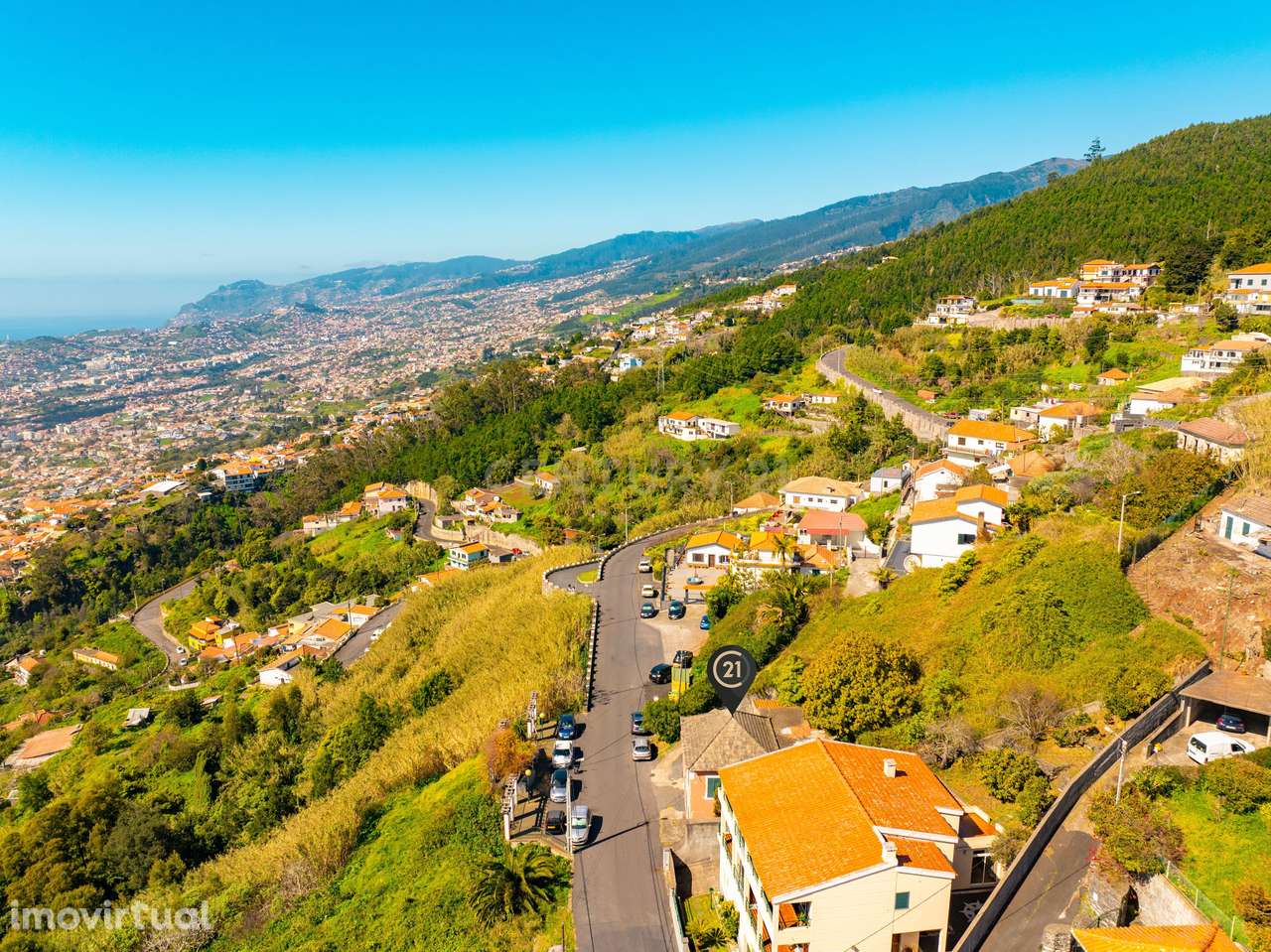 Moradia T3 Centenária em São Gonçalo com Vista sobre o Funchal - Grande imagem: 2/22