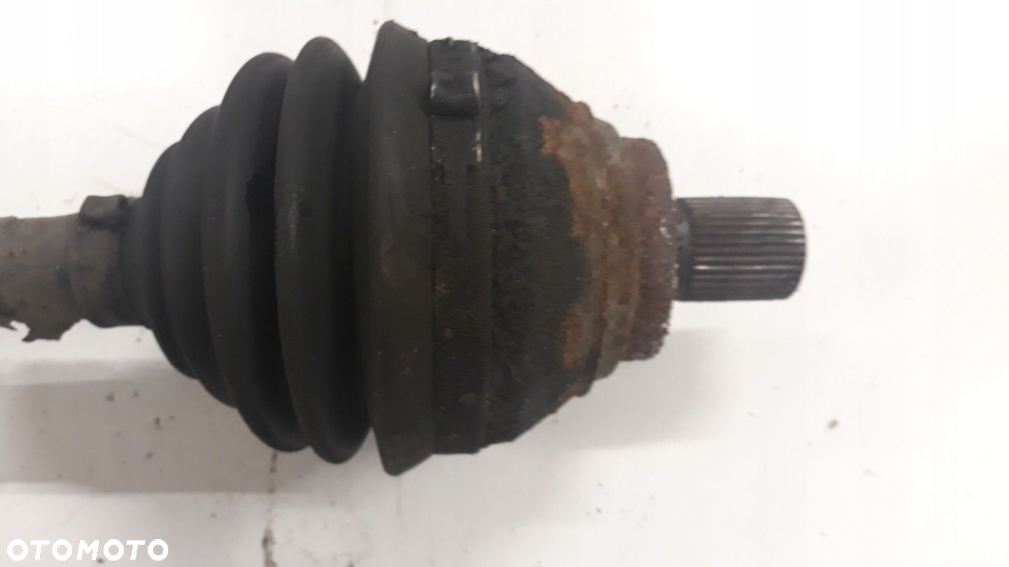 Półoś prawa 2.0 TDI 5N0407763A VW TIGUAN I 09- - 4