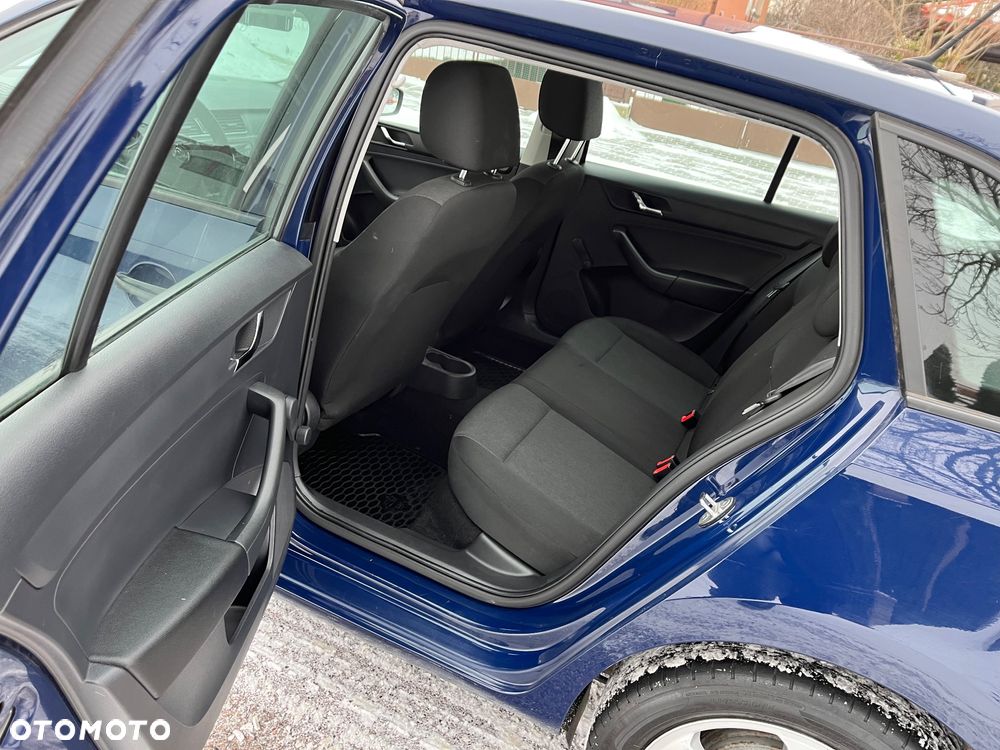 Skoda RAPID 1.2 TSI Ambition - 7