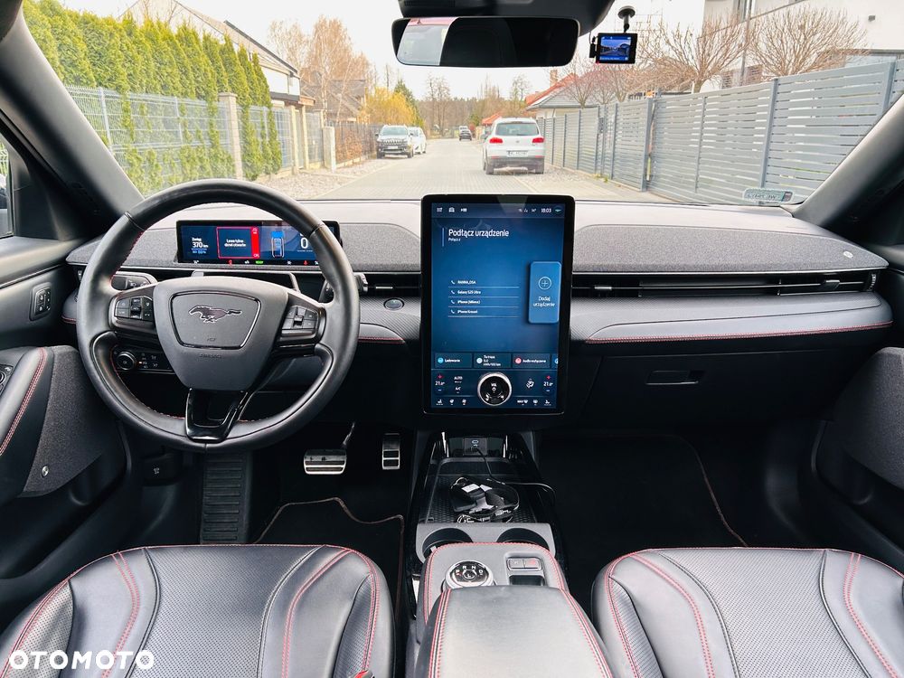 Ford Mustang Mach-E - 19