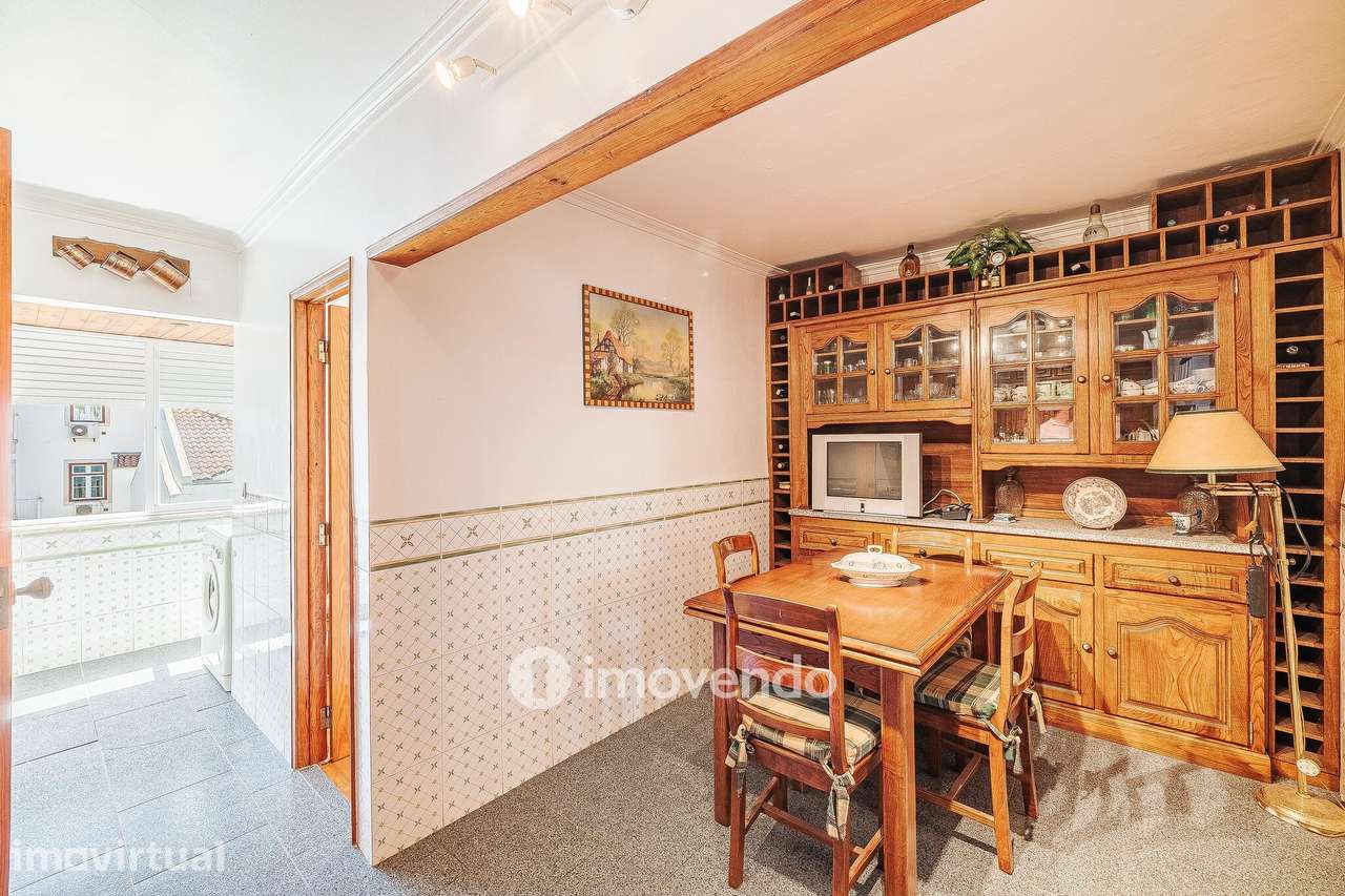 Apartamento T3 Duplex, com muita luz natural, no centro de Lisboa - Grande imagem: 2/50